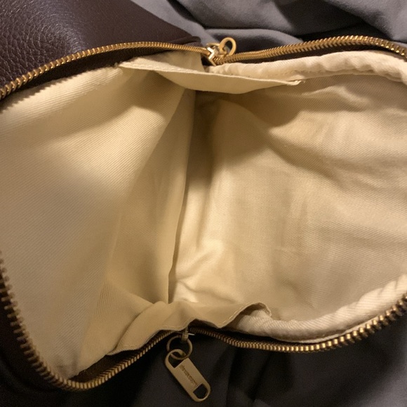 NWOT genuine leather brown pebbles Alexis Hudson Handbag gold toned hardware - Picture 11 of 16